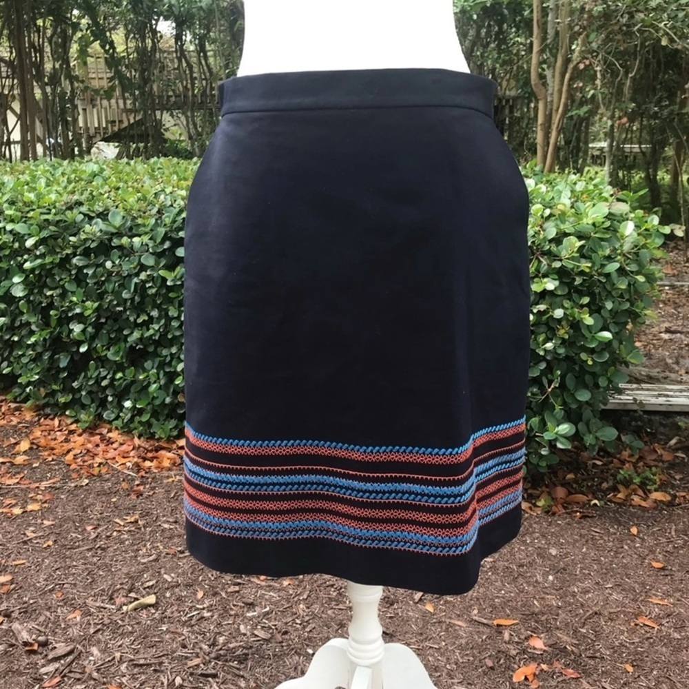 Brooks Brothers Pencil Skirt, Navy with Blue & Orange Embroidery, size 2